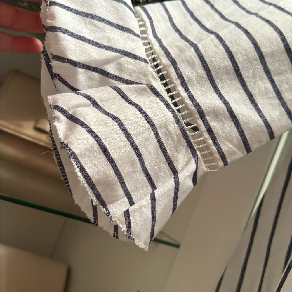 Off the shoulder belle sleeve top - Picture 4 of 5